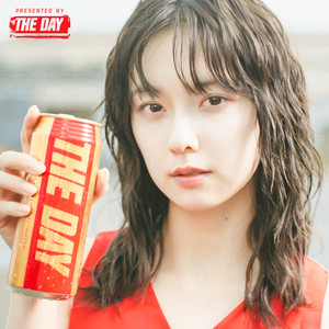 Cover: 加藤小夏が水を飲む〜THE DAY ROOM〜