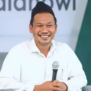 Cover: Gus Baha' Bahasa Indonesia