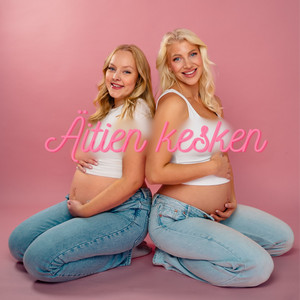 Cover: Äitien kesken