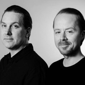 Cover: Hello Carousel med Erlend og Steinjo