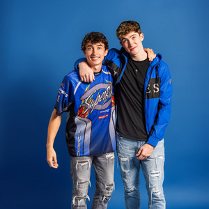 Cover: Cash And Maverick Show