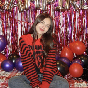 Cover: Olivia Rodrigo Unreleased 
