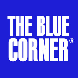 Cover: The Blue Corner: il business di hotel e ristoranti tra le strategie e gli errori dei migliori.